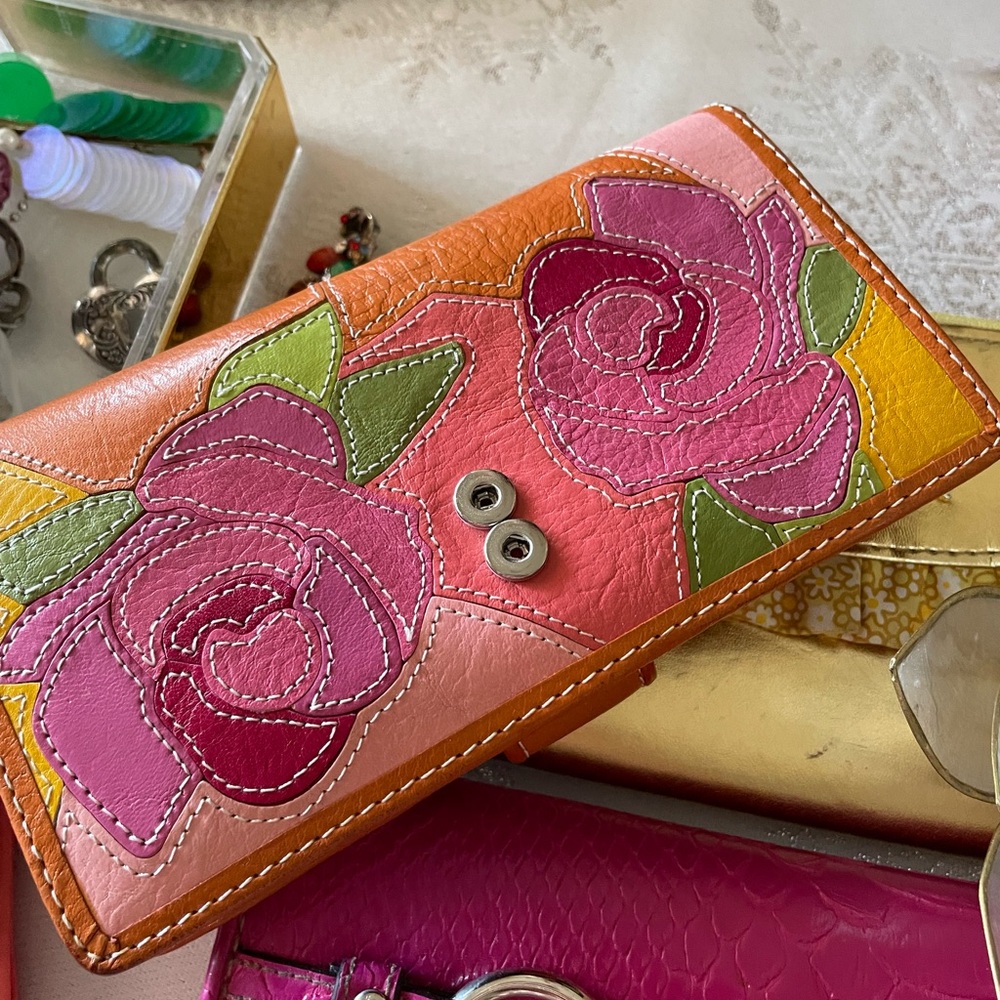 Fossil rose wallet